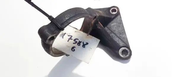 Nissan Almera Tino Engine mounting bracket bu100