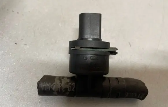 Sensor