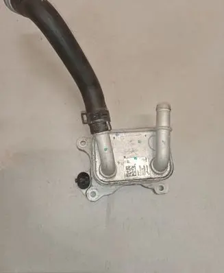 Renault Megane IV Gearbox / Transmission oil cooler 213052032R
