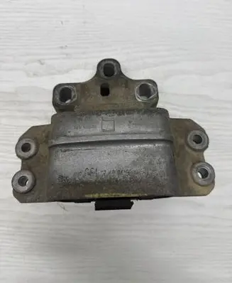 Volkswagen Golf V Engine mount bracket 1K0199555