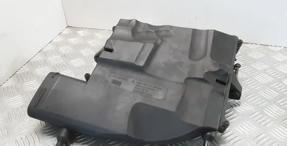 Mercedes-Benz S W221 Air filter box A6420902101