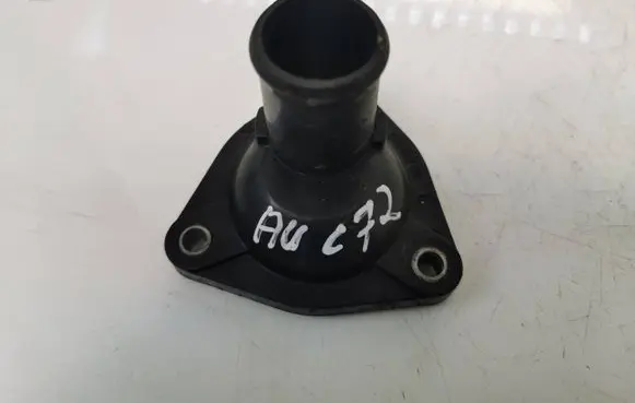 Nissan Note (E11) Engine coolant pipe/hose