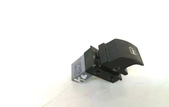 Volkswagen Golf V Electric window control switch 7L6959855B