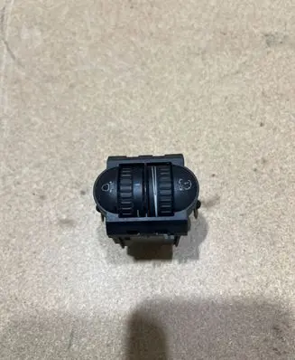 Volkswagen Golf V Headlight level height control switch 1K0941333A