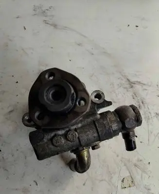 Seat Toledo II (1M) Power steering pump 1J0422154A