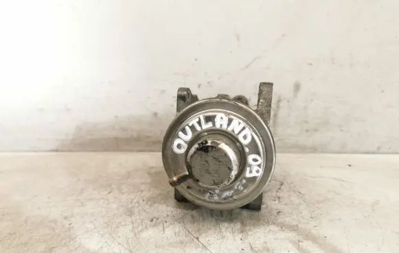 Mitsubishi Outlander EGR valve 038129637D