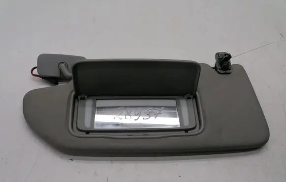Volvo V70 Sun visor