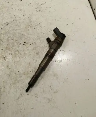 BMW 1 E81 E87 Fuel injector 0445110209