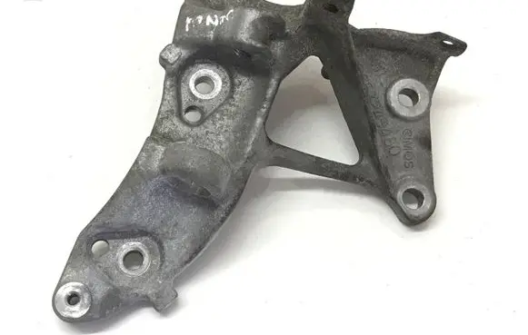 Ford Mondeo MK IV Engine mounting bracket 9653249480