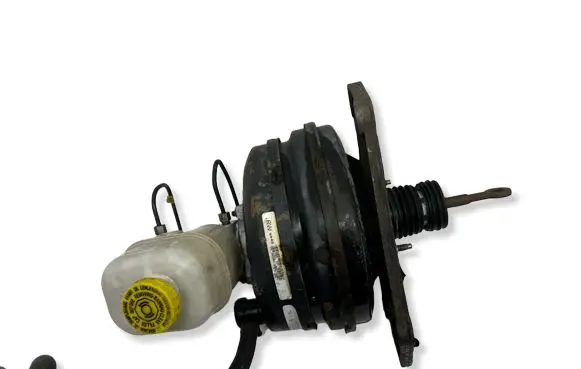 Jeep Cherokee III KJ Brake booster D52128988AA