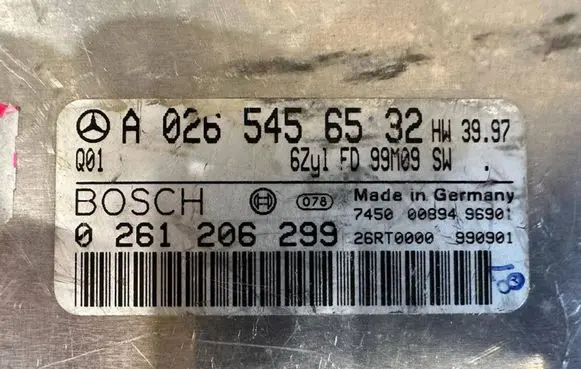 Mercedes-Benz E W210 Engine control unit/module 0265456532 A0265456532