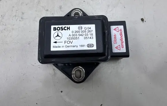 Mercedes-Benz B W245 ESP acceleration yaw rate sensor A0035420318 0265005267 1035051
