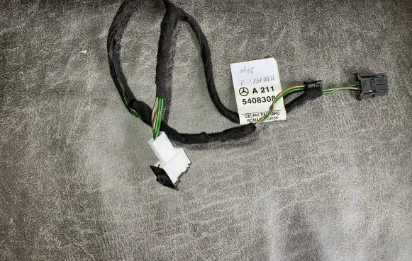 Mercedes-Benz E W211 Sliding door wiring loom A2115408308