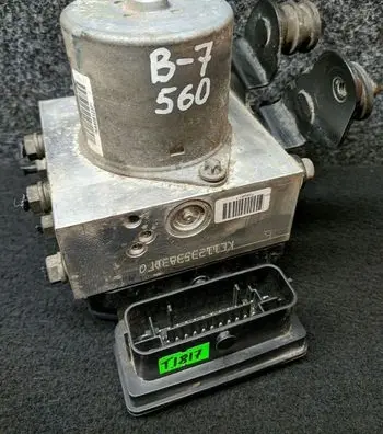 Volkswagen PASSAT B7 ABS Pump 3AA614109M