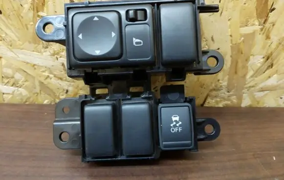 Nissan Juke I F15 Wing mirror switch P10020 B48000