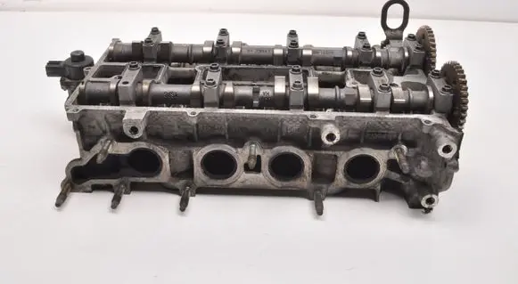 Ford Focus Engine head RF3S4G6090