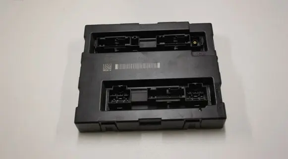 Audi A4 S4 B8 8K Comfort/convenience module 8K0907064DP