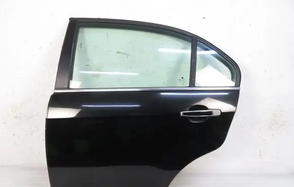 Chevrolet Epica Rear door 