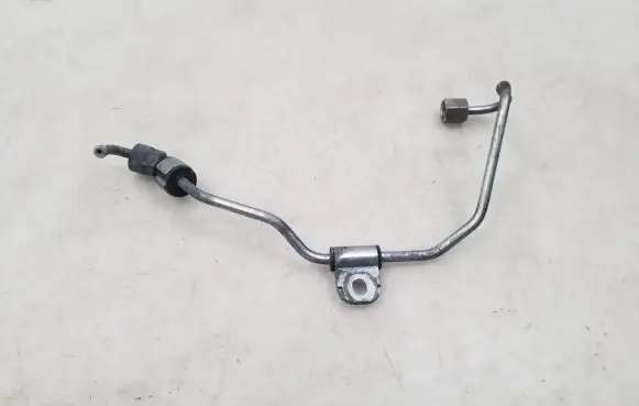 Hyundai i30 Fuel injector supply line/pipe 