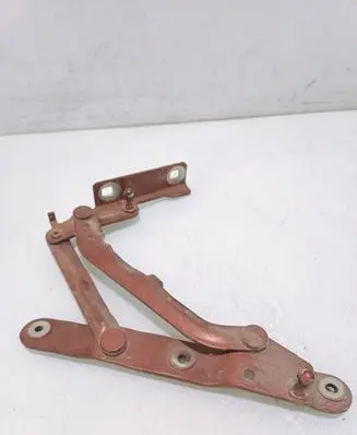 Tailgate/trunk/boot hinge