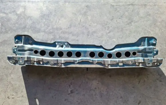 Suzuki Vitara (LY) Front piece kit 