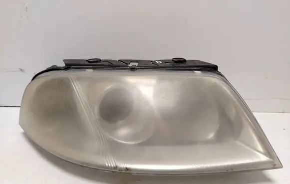 Volkswagen PASSAT B5.5 Headlight/headlamp 1EL00835014 3B0941016AR