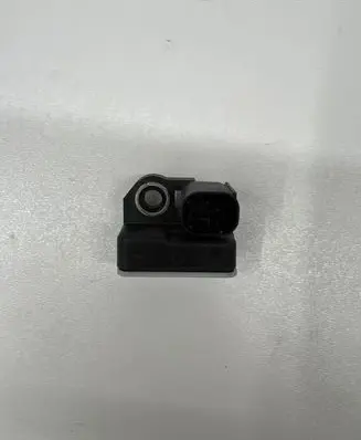 Mercedes-Benz C AMG W205 Airbag deployment crash/impact sensor A0009057600 10171103113