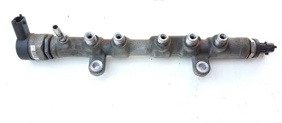 Land Rover Evoque I Fuel main line pipe G4D39D280AA 0445214332 0281006464
