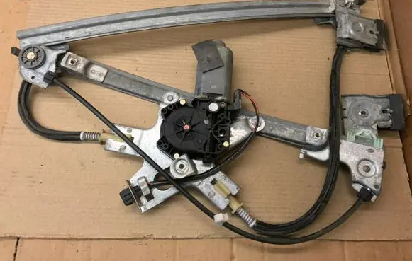 Seat Cordoba (6K) Front door window regulator motor 6K4837402H