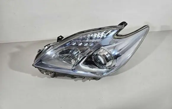 Toyota Prius (XW30) Headlight/headlamp 103419012276