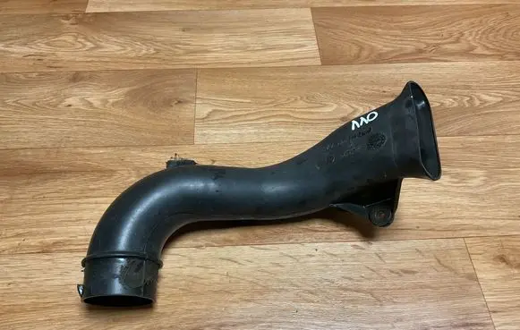 Toyota Avensis T250 Air intake hose/pipe 177510H040
