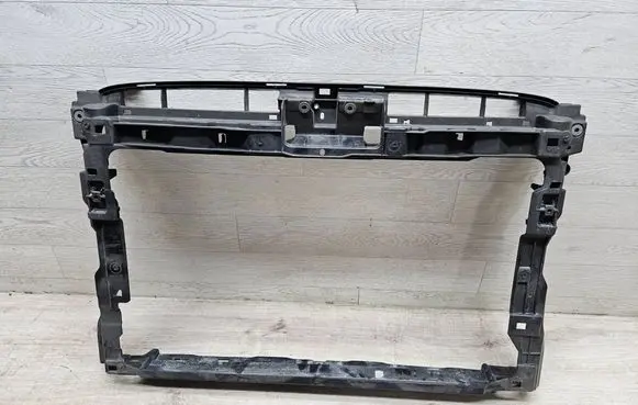 Volkswagen PASSAT B8 Radiator support slam panel 3G0805588AD