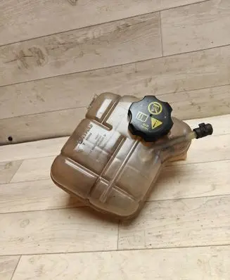 Opel Insignia A Coolant expansion tank/reservoir 13220124 13220123