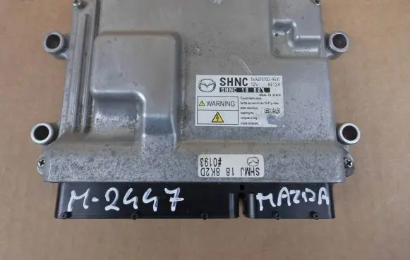 Mazda CX-5 Engine control unit/module ECU SHNC18881 SHNC