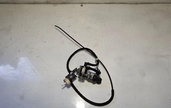 Audi A2 Turbo solenoid valve 1J0906283A