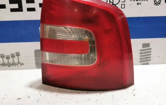Skoda Octavia Mk2 (1Z) Rear/tail lights 1Z9945096 1Z9945258