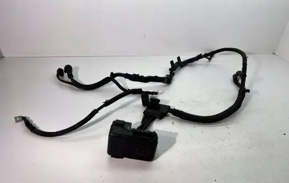 Hyundai i30 Positive cable (battery) 