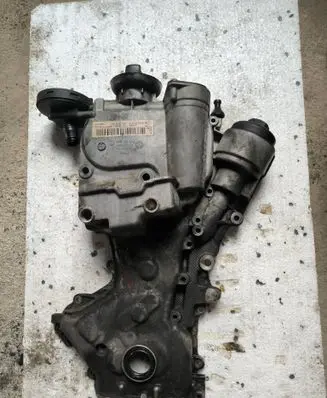 Volkswagen Golf V Timing chain cover 03C109211E