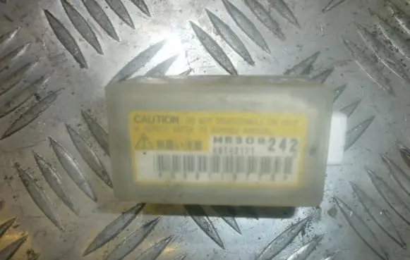 Mitsubishi Galant Airbag deployment crash/impact sensor mr309242
