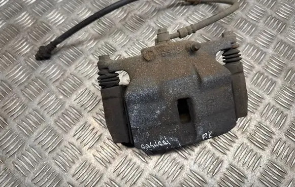 Nissan Qashqai Front brake caliper 