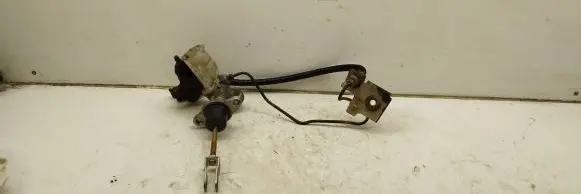 Subaru Forester SF Clutch master cylinder