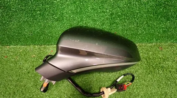 Cupra Formentor Front door electric wing mirror