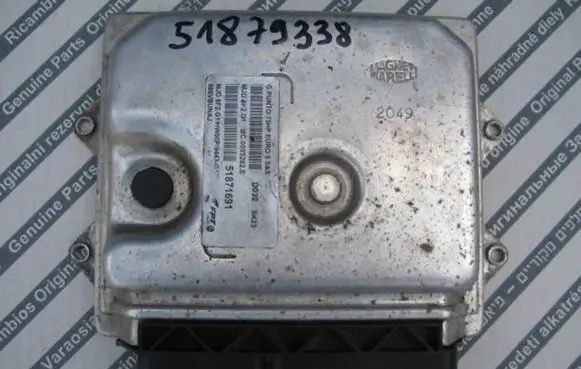 Fiat Punto Evo Engine control unit/module ECU 51871691 MJD8F2G1 51879338