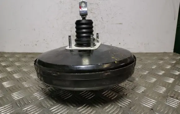 KIA Sorento Brake booster