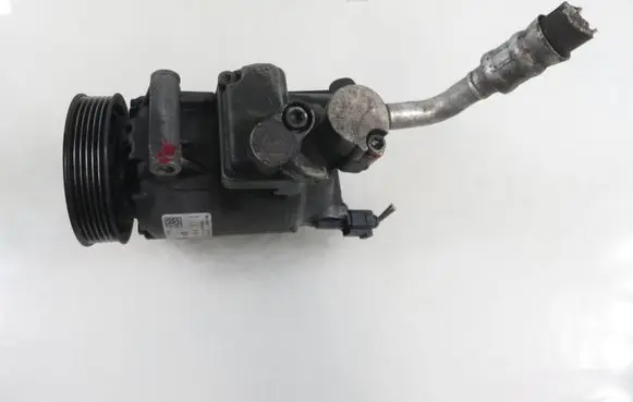 Volkswagen Golf Plus Air conditioning (A/C) compressor (pump) 5N0820803A
