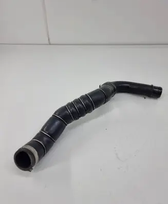 Nissan Qashqai+2 Intercooler hose/pipe