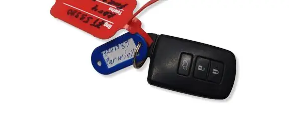Toyota RAV 4 (XA40) Ignition key/card 