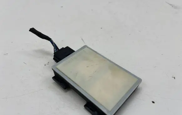 Jaguar I-Pace Blind spot module M8E214F152AH