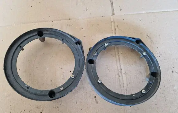 Volkswagen PASSAT B4 Front door speaker cover trim 3A0035241 3A0035242