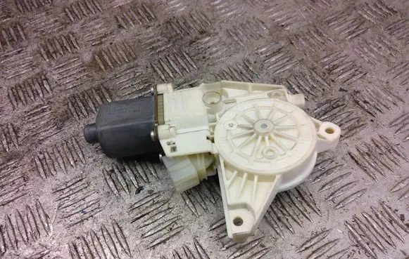 Mercedes-Benz A W176 Front door window regulator motor A2469065200